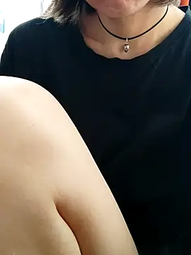 Aashikalaa's Live XXX Chat