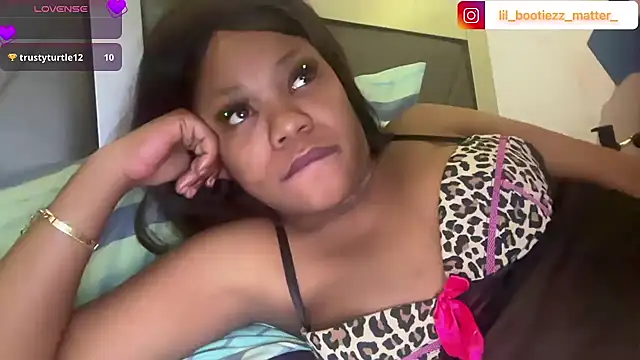 lil_momma420's Live XXX Chat