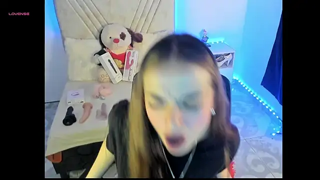 Mia_Victoria22: онлайн-секс-чат