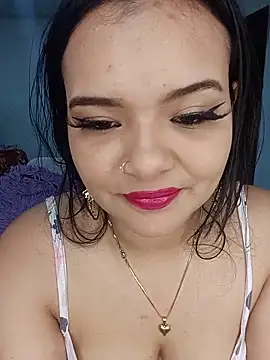 Czat XXX na żywo – Emily_Rouse23