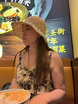 xiaochengzi505: онлайн-секс-чат