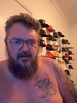 TatooedBear 在線直播表演