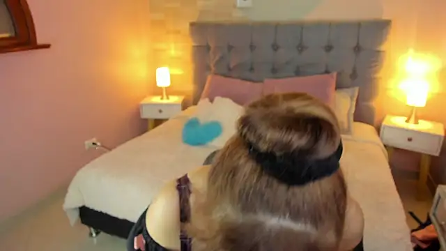 _Abril_W Chat XXX live