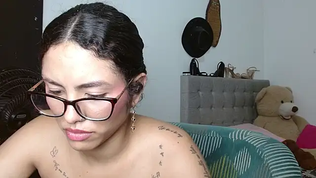 دردشة Sexy_Lia_ الجنسية المباشرة