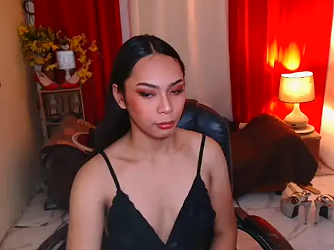 kylieEmparado Show in webcam