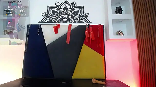 ZafiroCatのライブチャットルーム