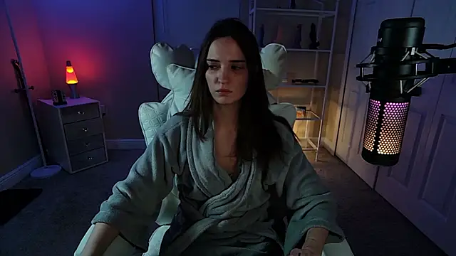 Chat +18 de angiefae ao vivo
