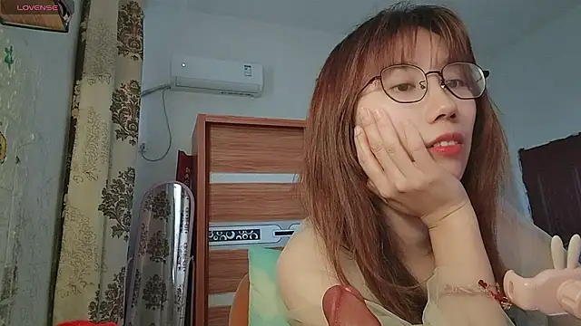دردشة Lili_666 الجنسية المباشرة