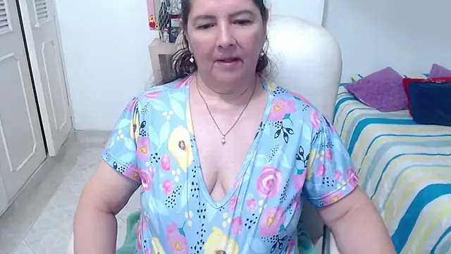 แชท XXX สดของ leonela_69