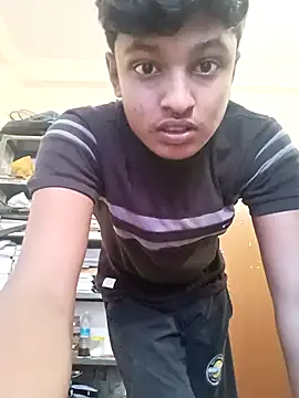 SUGAR_DADDY_18 Adlı Modelin Web Kamerası Şovu