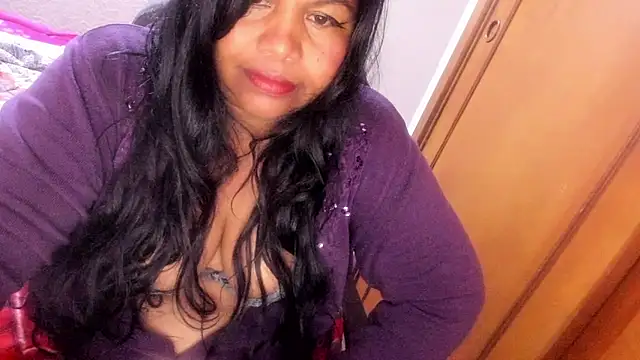 ebonycamelia Chat XXX in diretta