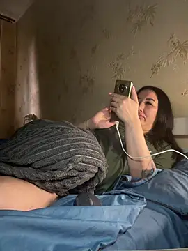 XXX chat uživo modela Naughtbaby_2025