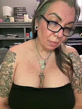 Chat XXX en directo de dieseldame1313