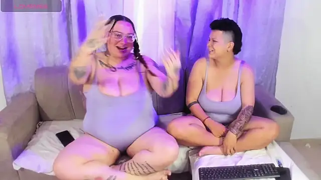 Chat XXX Live MiaYMolly
