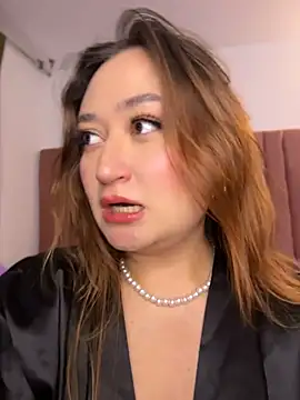 SalomeFlores' Live XXX Chat