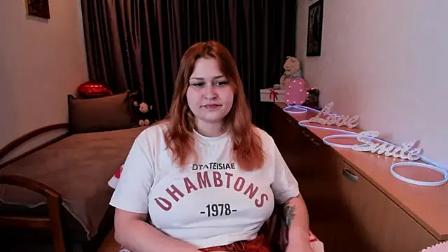 Chat +18 de NoraLiin ao vivo