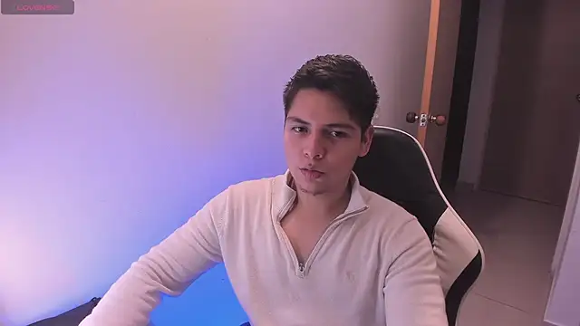 Chat +18 de Asta_YunoXXX ao vivo
