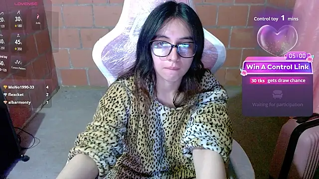 Maggie_Fox3 élő XXX-chatje