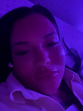 _MelinaCurves_'s Live XXX Chat