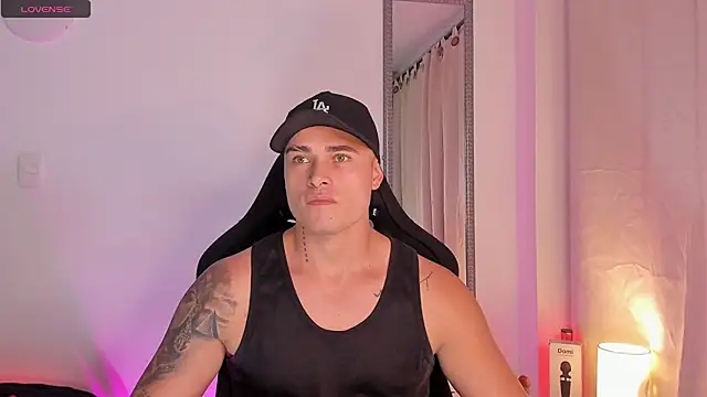connorsmiith Adlı Modelin Web Kamerası Şovu