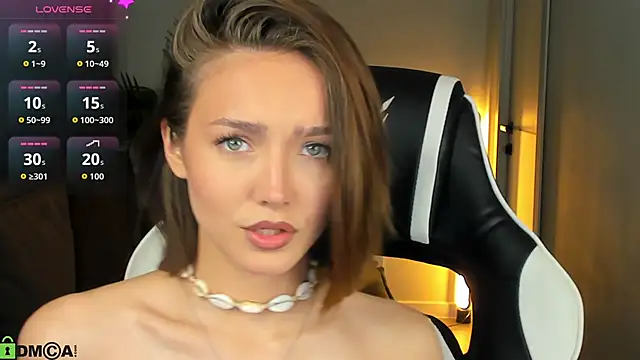 Leslie_Scott 现场XXX聊天