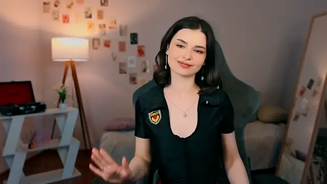 rebbekkakowalski's Live Chat Room