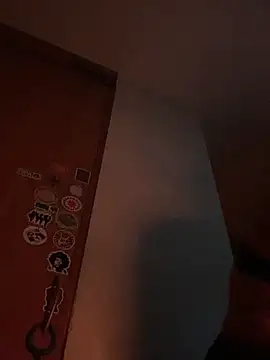 SmokyDeeのライブXXXチャット
