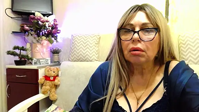 SusieNoreen élő XXX-chatje