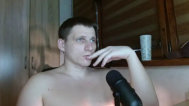 Webkamerová show Poliglotjoe1