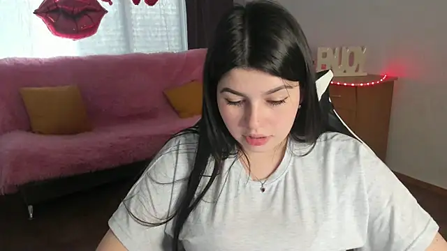 KisaModeln Live XXX chat
