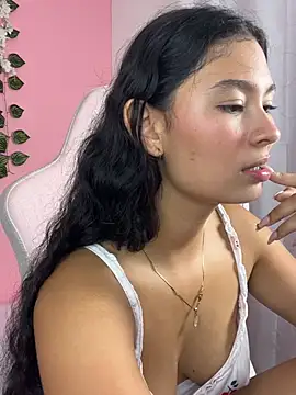 melody_flowers18 ওয়েবক্যাম শো
