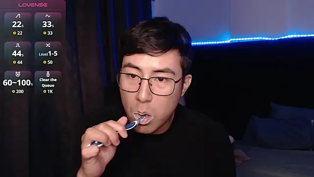 andrewmhilton_ Show Webcam