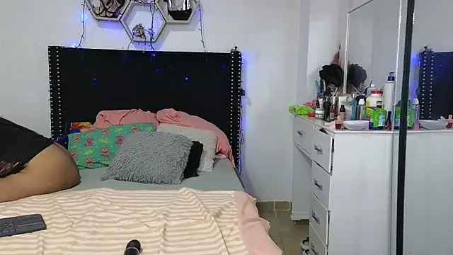 charlotte_077 Chat XXX live