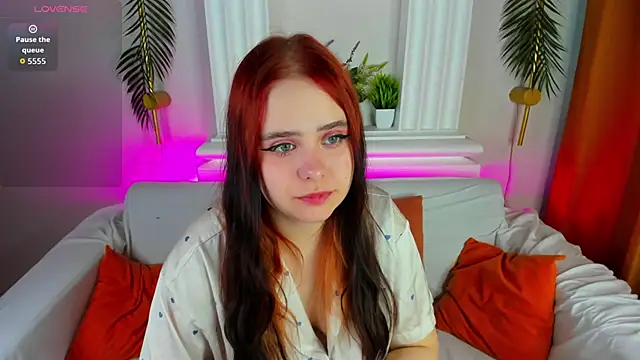 Alis_Platt's Live Chat Room