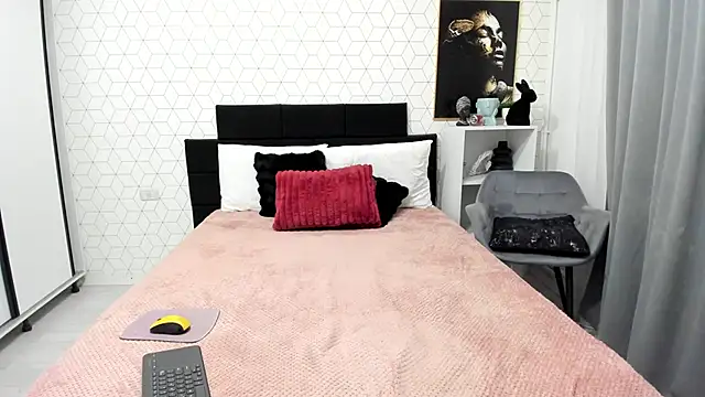 Heidix's Live XXX Chat