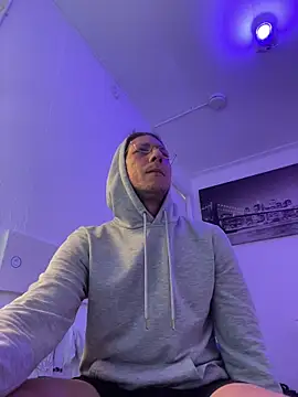 TitanNoir webkamerás műsora