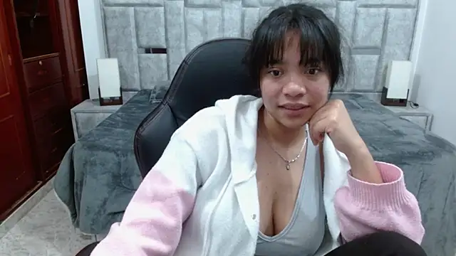 Živý XXX chat laureentt_