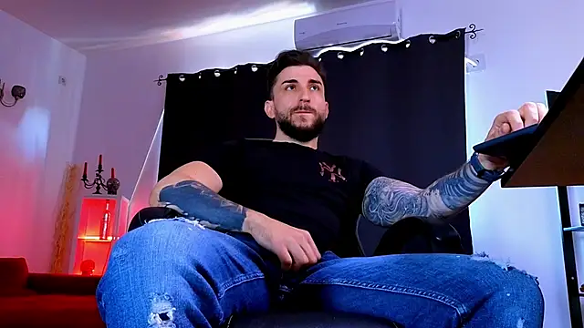 Chat XXX ao vivo de MightyAaron66
