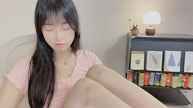 Onechestnut's Live XXX Chat