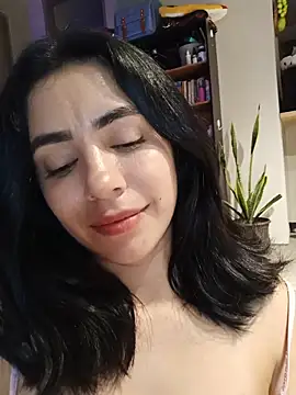 Sara-215 Chat XXX live
