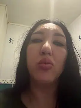 Naughtbaby_2025 – Naživo XXX chat