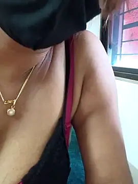 BongQueen9 webkamerás műsora