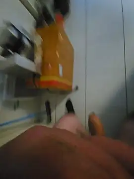 seril76000 Show in webcam