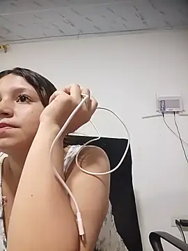 แชท XXX สดของ purebreastmilk