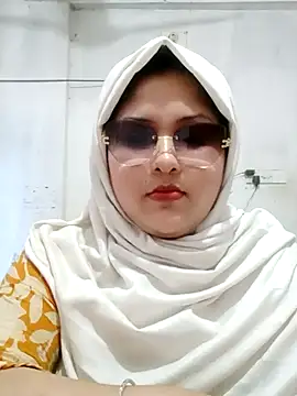 Nusrat-N – Live XXX-chat