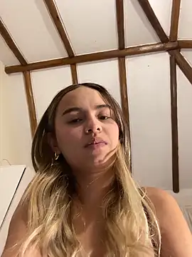 MaelyClaire's Webcam Show