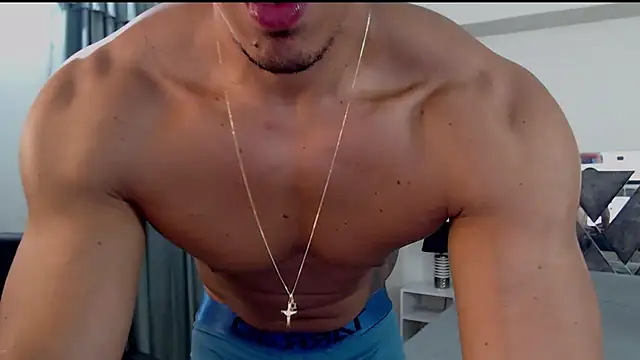 Czat XXX na żywo – Frank_heaven01