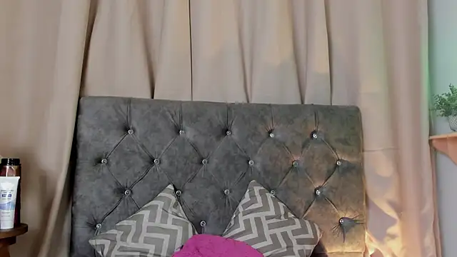 justnala_ Chat XXX live