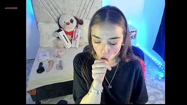 Mia_Victoria22 现场聊天室