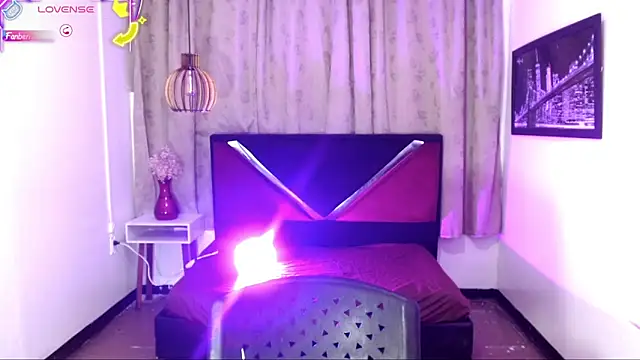 luisa__torres Adlı Modelin Web Kamerası Şovu